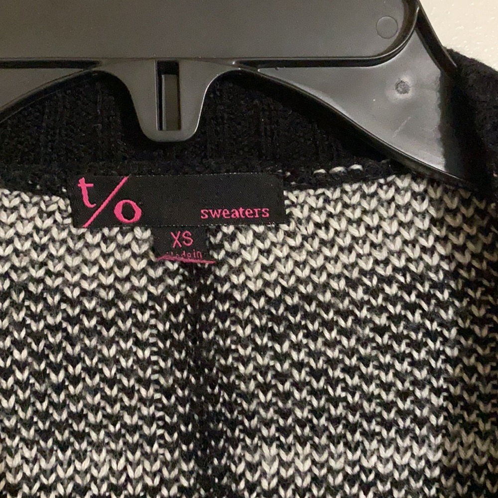 Sweater - Picture 2 of 2